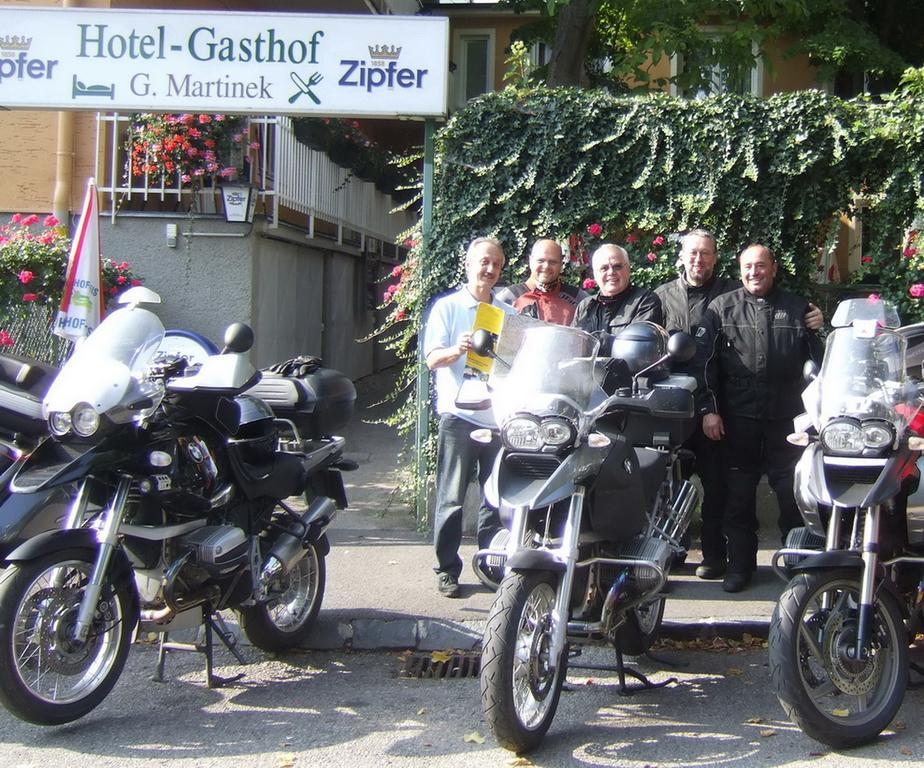 Hotel-Gasthof Martinek Baden Exteriör bild