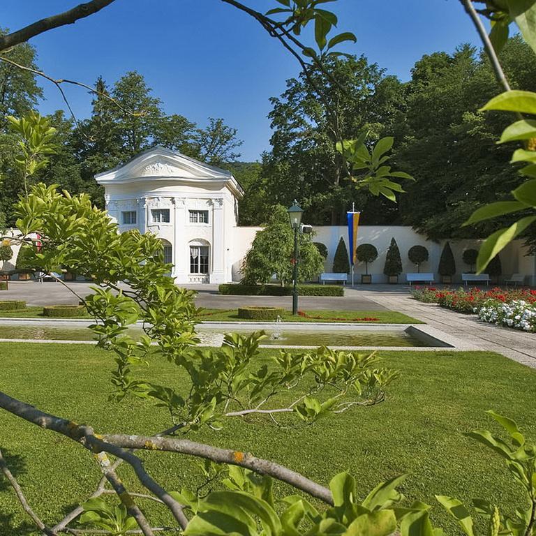 Hotel-Gasthof Martinek Baden Exteriör bild
