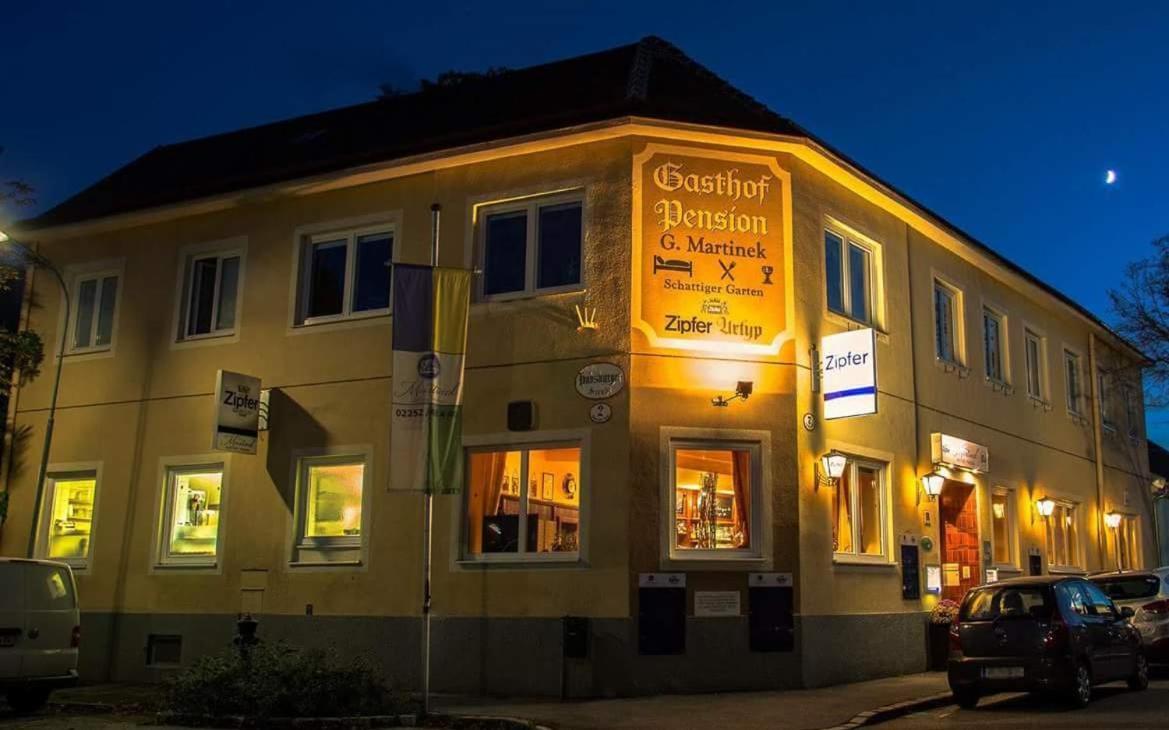 Hotel-Gasthof Martinek Baden Exteriör bild